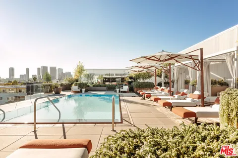 $13,500,000 | 9200 Wilshire Boulevard, Unit PH1E, Beverly Hills, CA 90212