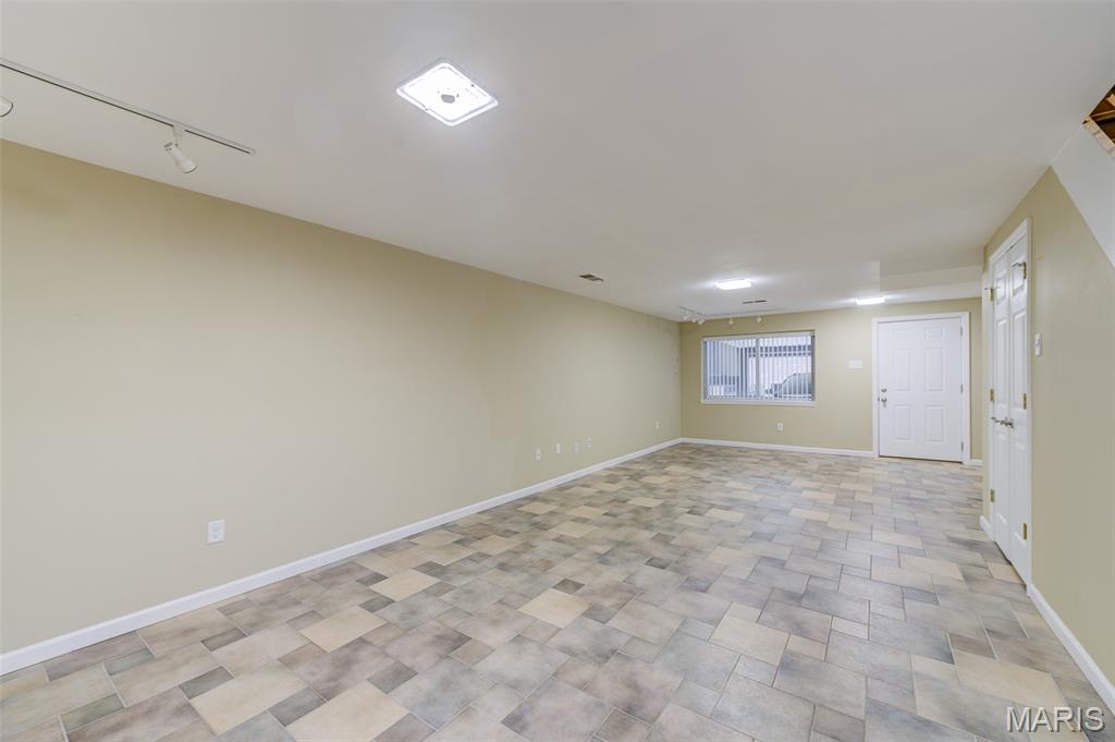 13503 Coliseum Drive Chesterfield, MO 63017 - Photo 16 of 33