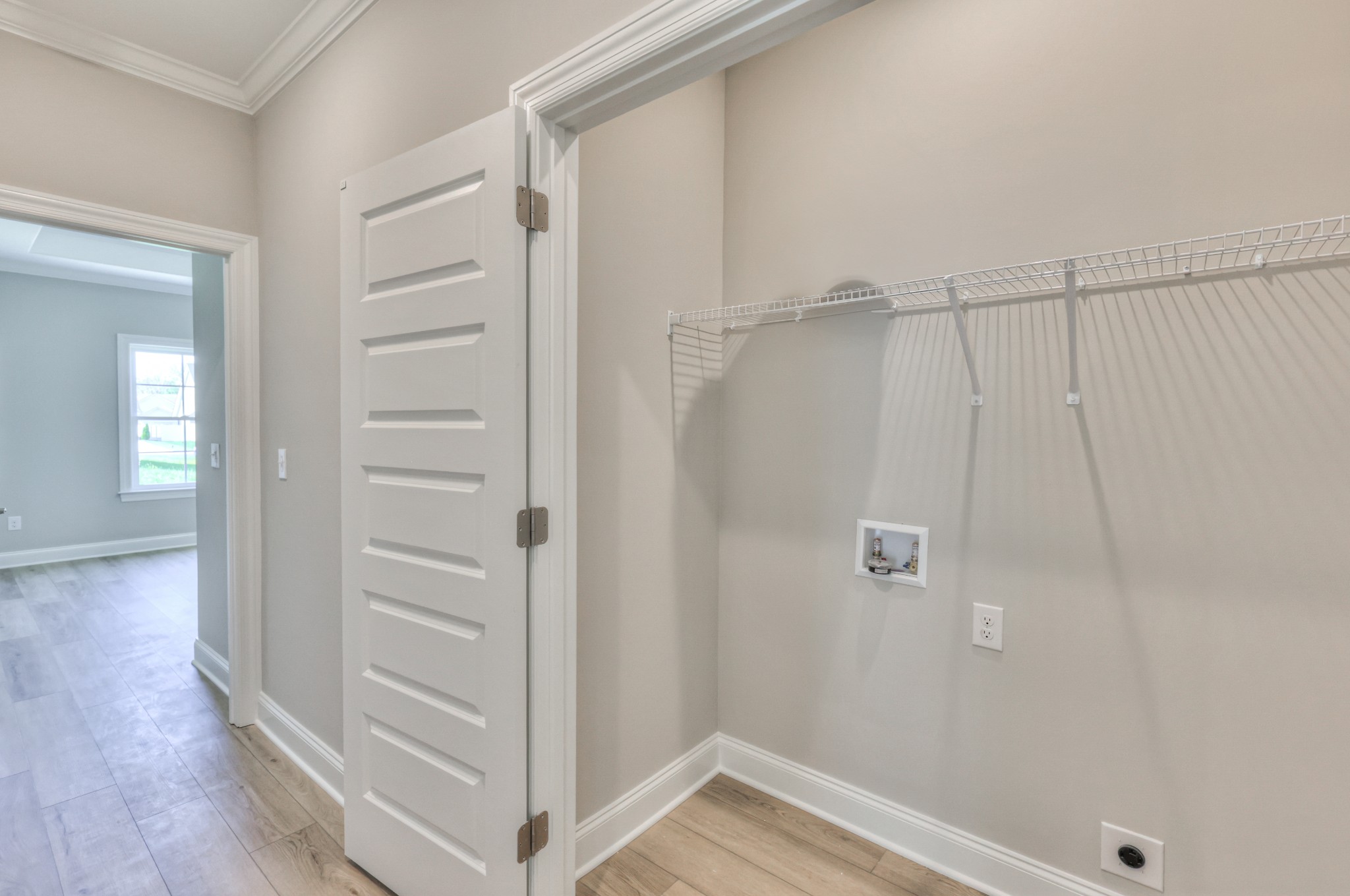 437 Ruby Oaks Lane Murfreesboro, TN 37128 - Photo 17 of 38 a view of a hallway with wooden floor