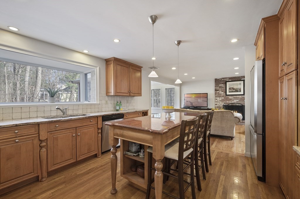 5 Bridle Path Road Andover, MA 01810 - Photo 9 of 39 Gallery Image 9