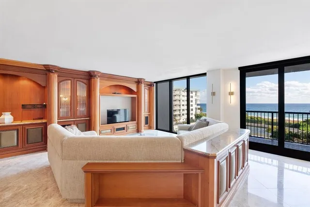 $1,375,000 | 1800 South Ocean Boulevard, Unit 410, Lauderdale-by-the-Sea, FL 33062