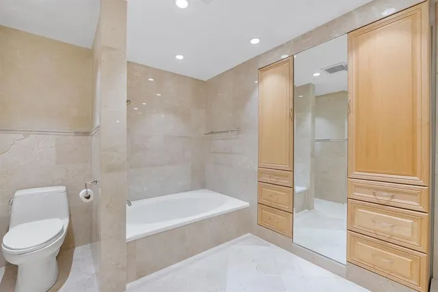 $1,375,000 | 1800 South Ocean Boulevard, Unit 410, Lauderdale-by-the-Sea, FL 33062