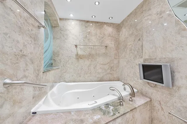 $1,375,000 | 1800 South Ocean Boulevard, Unit 410, Lauderdale-by-the-Sea, FL 33062