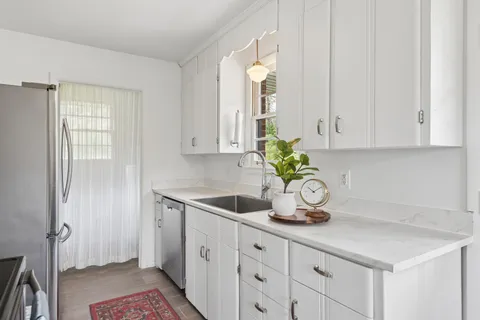 $389,900 | 1227 Bell Grimes Lane, Nashville, TN 37207