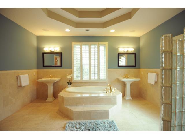 1760 Bridgewater Road Golden Valley, MN 55422 - Photo 17 of 18 Gallery Image 17
