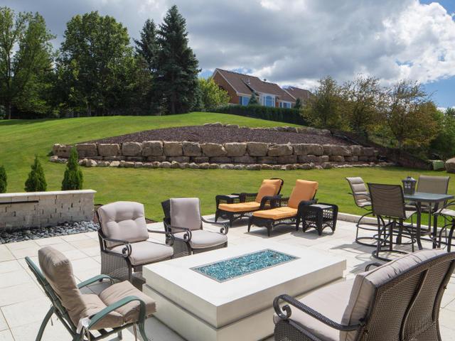 1760 Bridgewater Road Golden Valley, MN 55422 - Photo 4 of 18 Gallery Image 4
