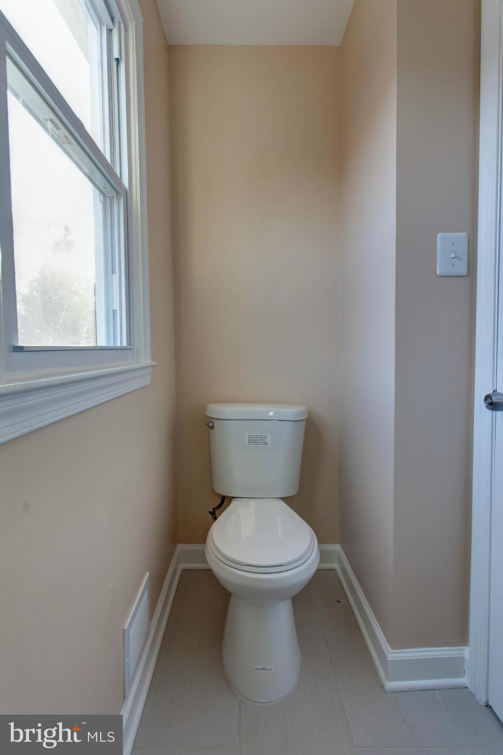 6808 Ben Franklin Road Springfield, VA 22150 - Photo 17 of 22 Bath