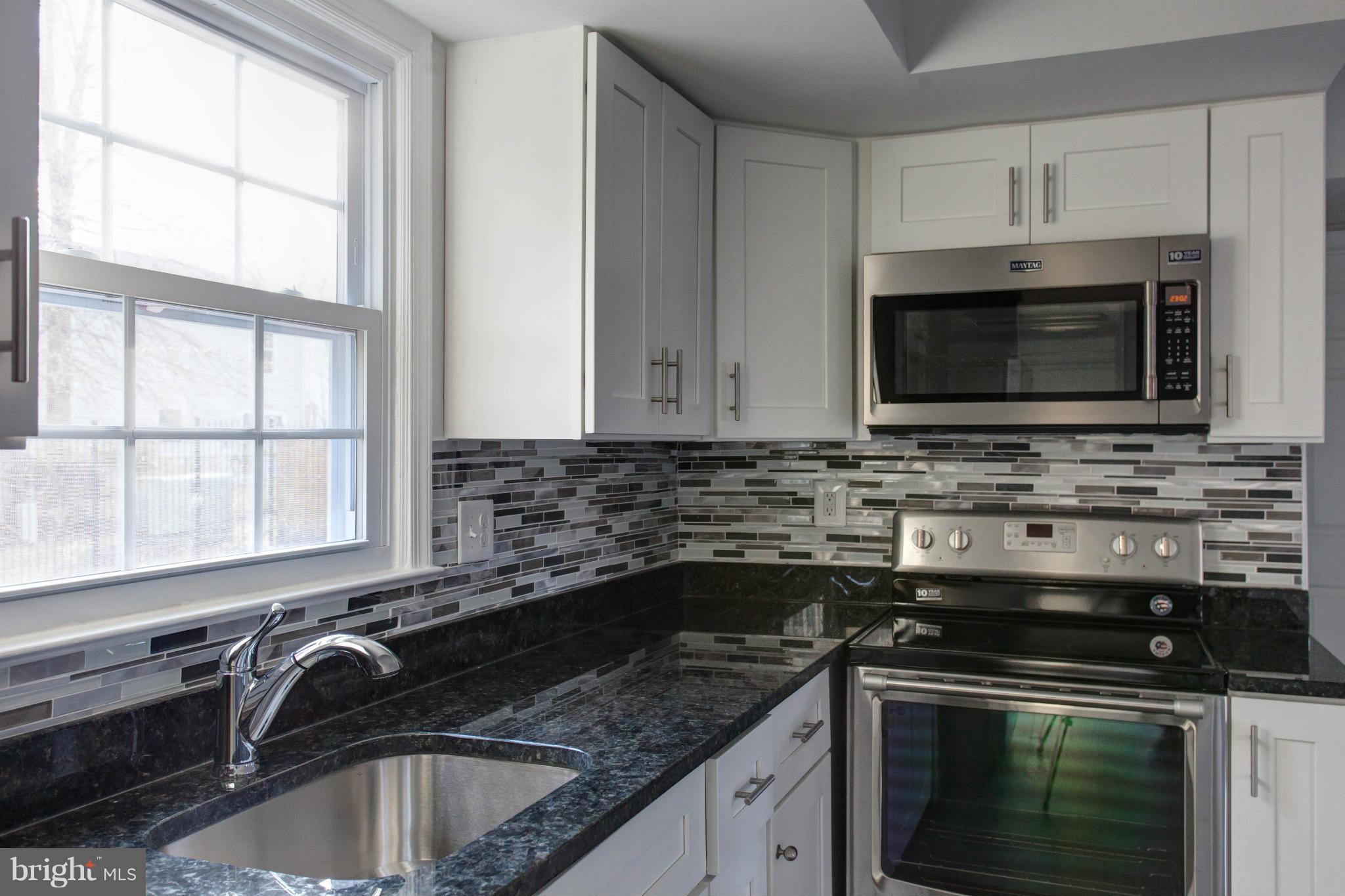 6808 Ben Franklin Road Springfield, VA 22150 - Photo 8 of 22 Kitchen