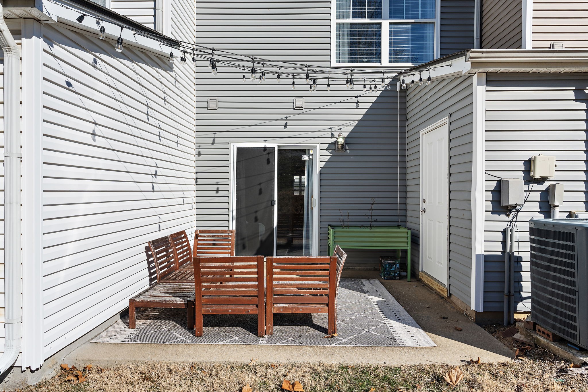 415 Shadow Glen Drive Nashville, TN 37211 - Photo 26 of 27 a view of a chairs and a tables in the balcony