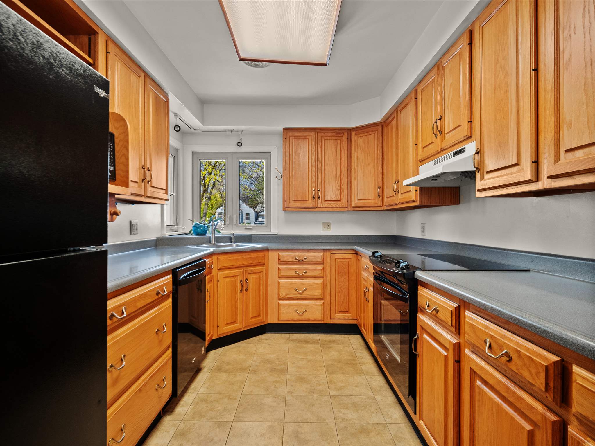 2136 Springfield Avenue Fort Wayne, IN 46805 - Photo 9 of 27 Gallery Image 9