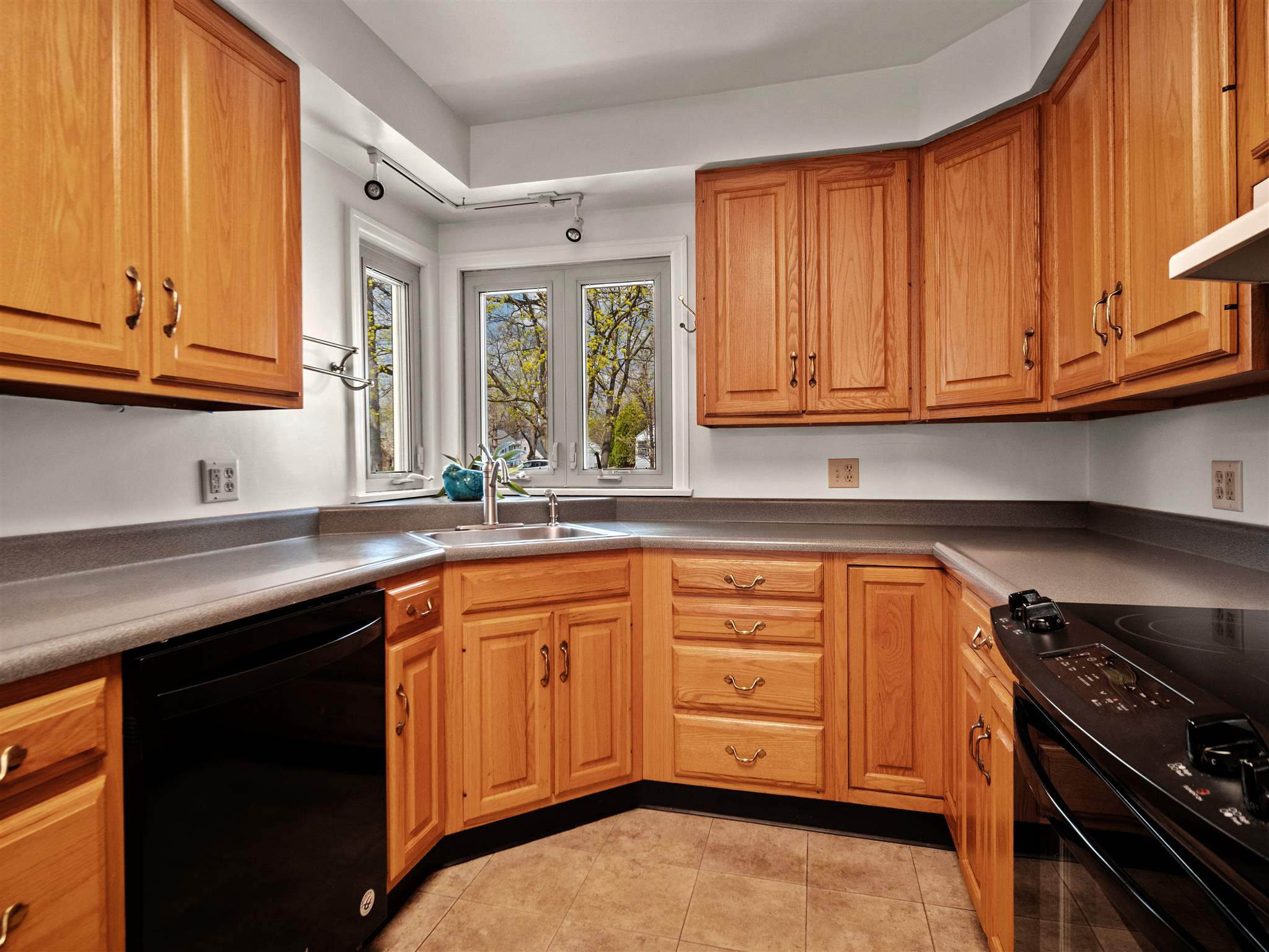2136 Springfield Avenue Fort Wayne, IN 46805 - Photo 10 of 27 Gallery Image 10