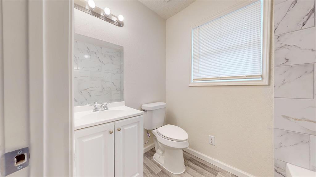 312 Lipscomb Street Cleburne, TX 76031 - Photo 24 of 27