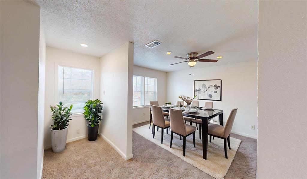 312 Lipscomb Street Cleburne, TX 76031 - Photo 4 of 27