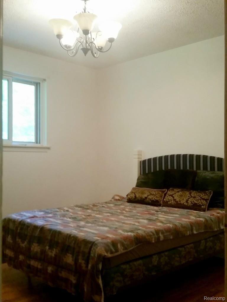 2415 Keith Road West Bloomfield, MI 48324 - Photo 19 of 32 20150703_171131.jpg