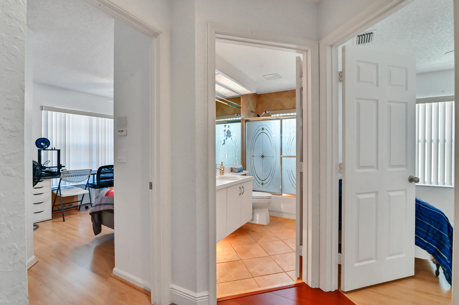 18350 Coral Sands Way Boca Raton, FL 33498 - Photo 17 of 32 18 Hall 01