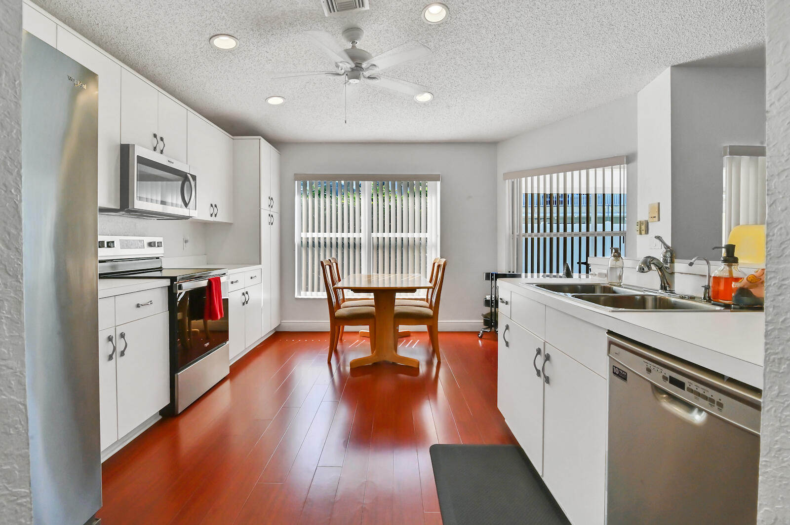 18350 Coral Sands Way Boca Raton, FL 33498 - Photo 10 of 32 10 Kitchen 01