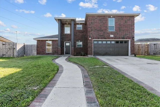 $2,350 | 2421 Songbird Lane, Corpus Christi, TX 78414