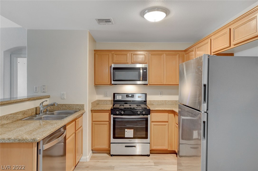 7701 West Robindale Road, Unit 111 Las Vegas, NV 89113 - Photo 11 of 34