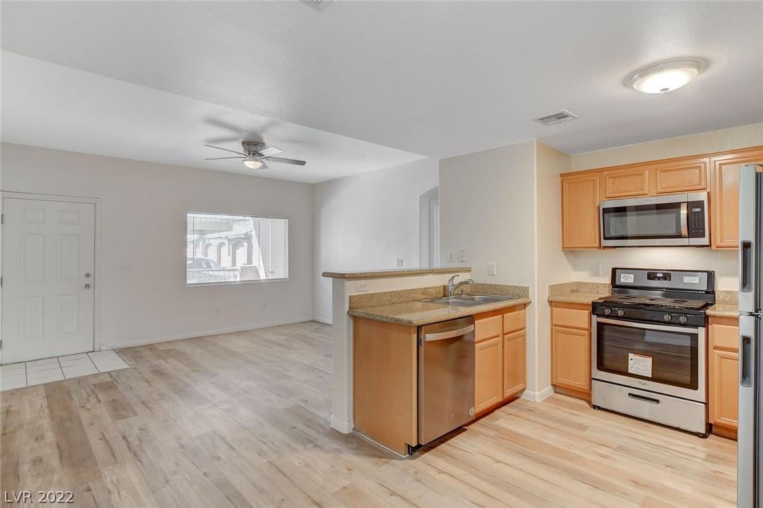 7701 West Robindale Road, Unit 111 Las Vegas, NV 89113 - Photo 10 of 34