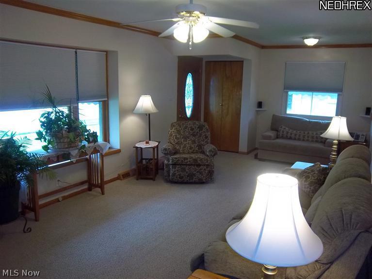 6471 Smith Road Brook Park, OH 44142 - Photo 4 of 23 Gallery Image 4