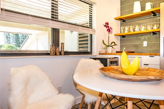 $320,000 | 162 Southeast St Lucie Boulevard, Unit 403, Stuart, FL 34996