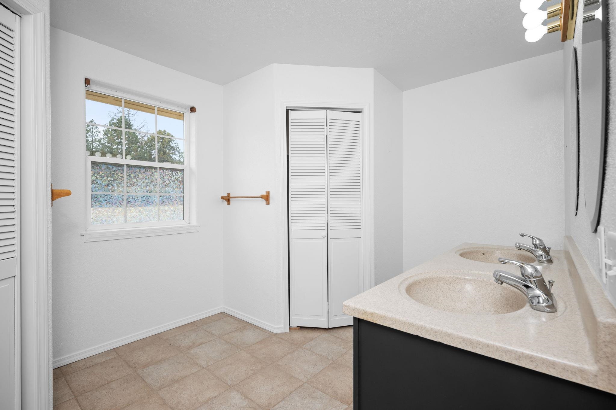 30229 North Mill Road Deer Park, WA 99006 - Photo 18 of 45 Gallery Image 18