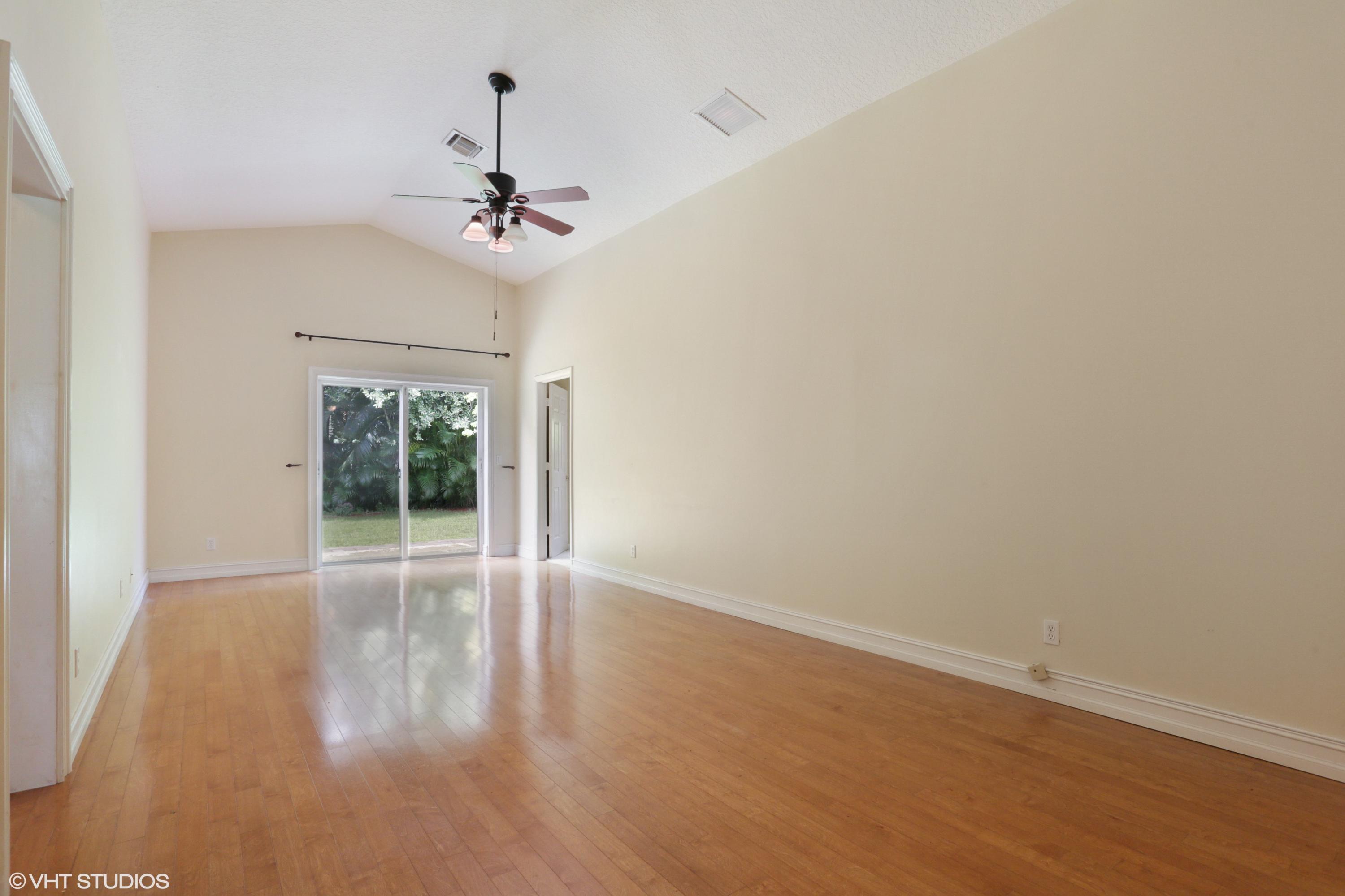 17671 Cinquez Park Road West Jupiter, FL 33458 - Photo 11 of 20 Living Area 2