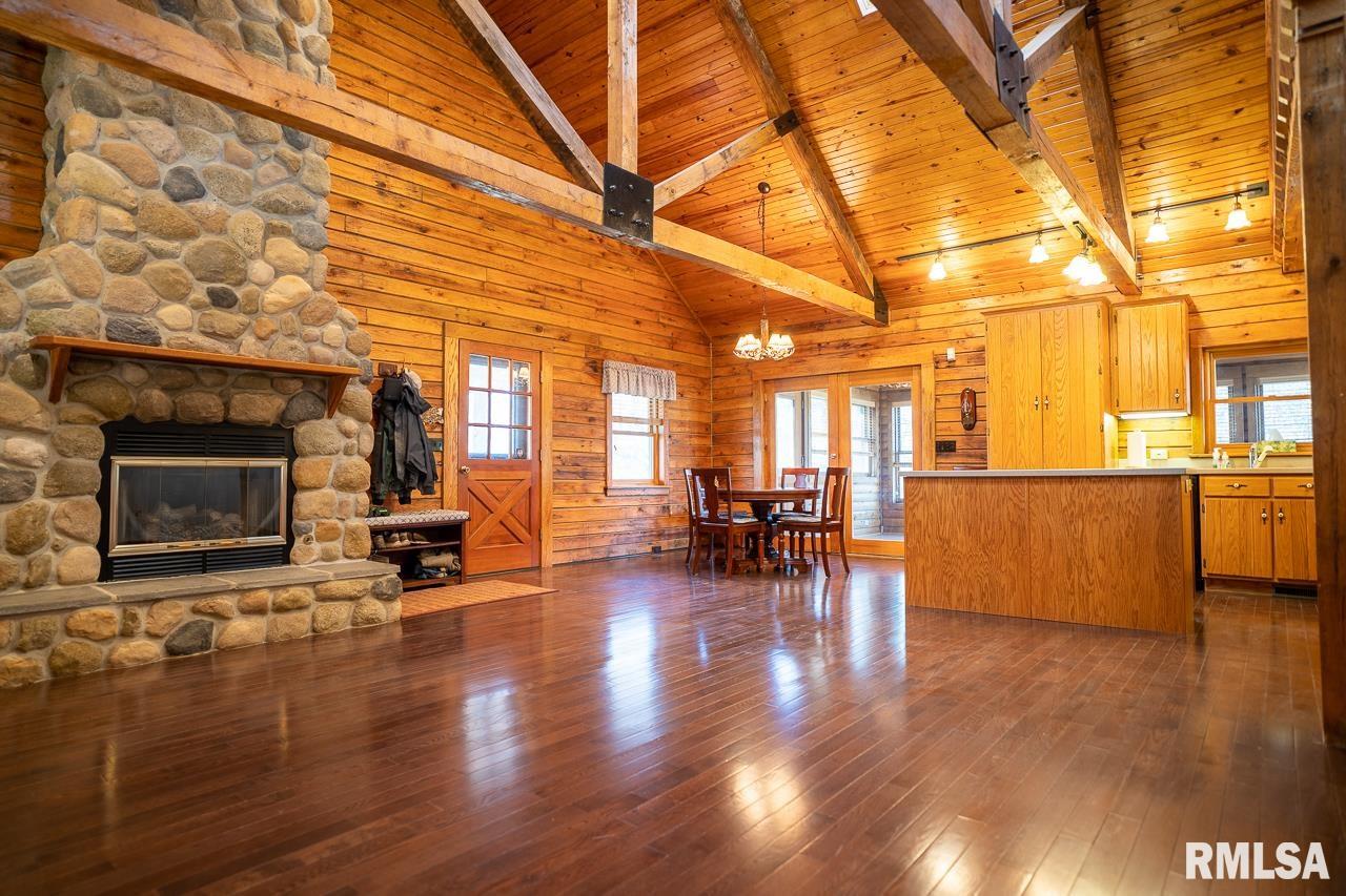 11998 Darnell Road Mechanicsburg, IL 62545 - Photo 12 of 47 Gallery Image 12