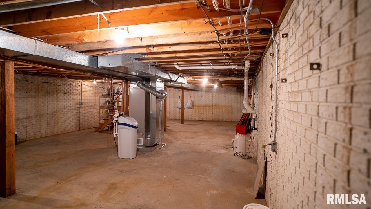 11998 Darnell Road Mechanicsburg, IL 62545 - Photo 23 of 47 Gallery Image 23