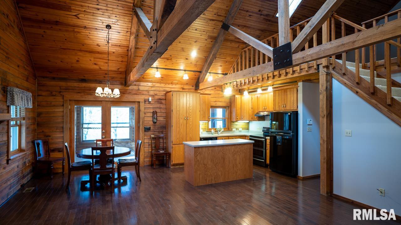 11998 Darnell Road Mechanicsburg, IL 62545 - Photo 8 of 47 Gallery Image 8
