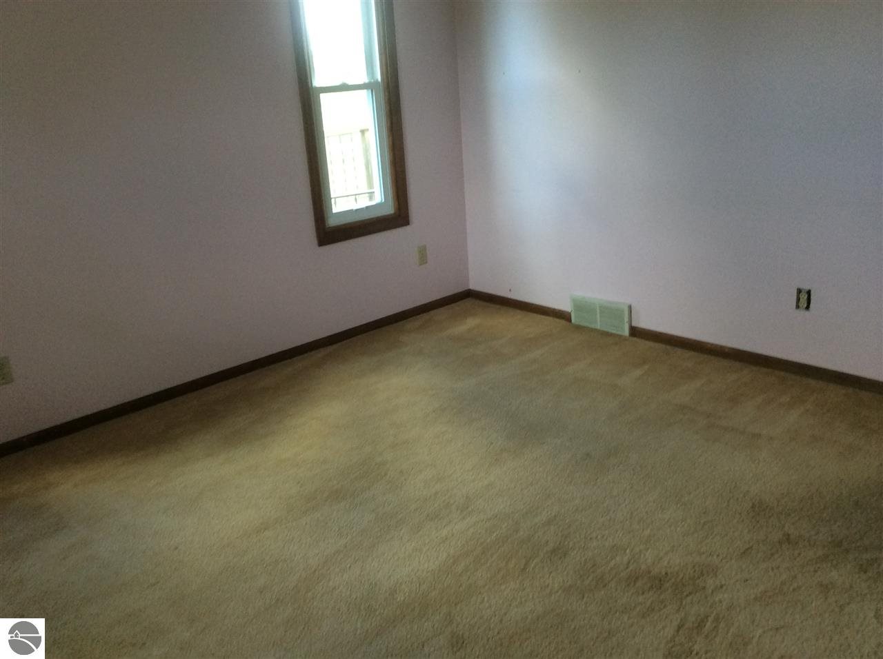 4818 Hilltop Road Grawn, MI 49637 - Photo 20 of 37 1787206-19.JPG