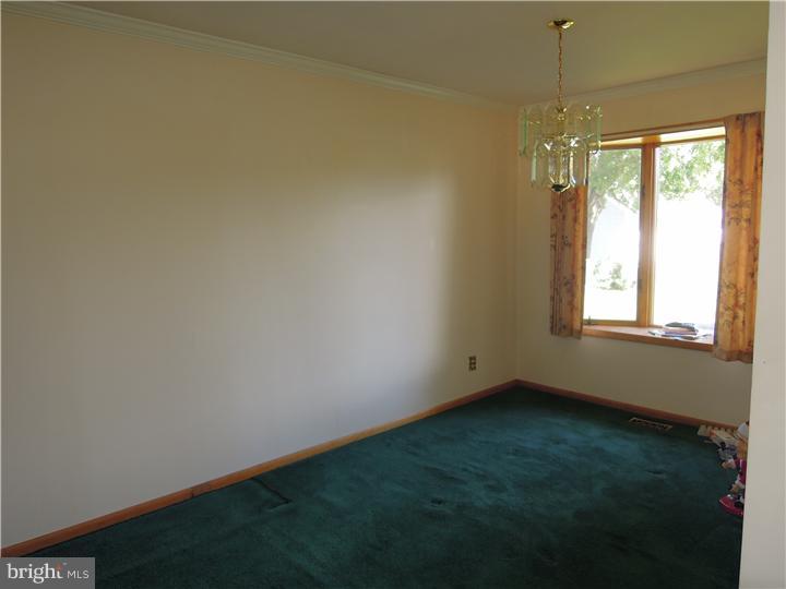 117 Miry Brook Road Hamilton Square, NJ 08690 - Photo 6 of 13 Dining Room