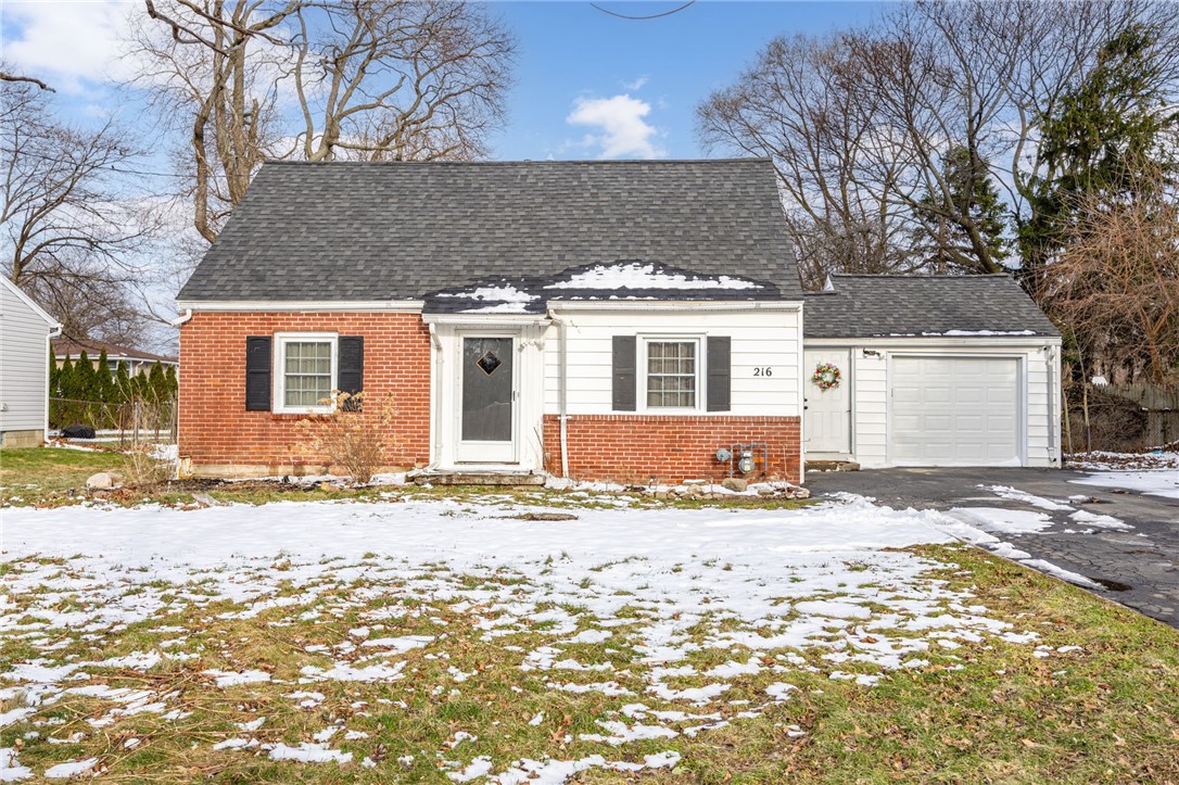 216 Mac Arthur Road Greece, NY 14615 - Photo 1 of 32