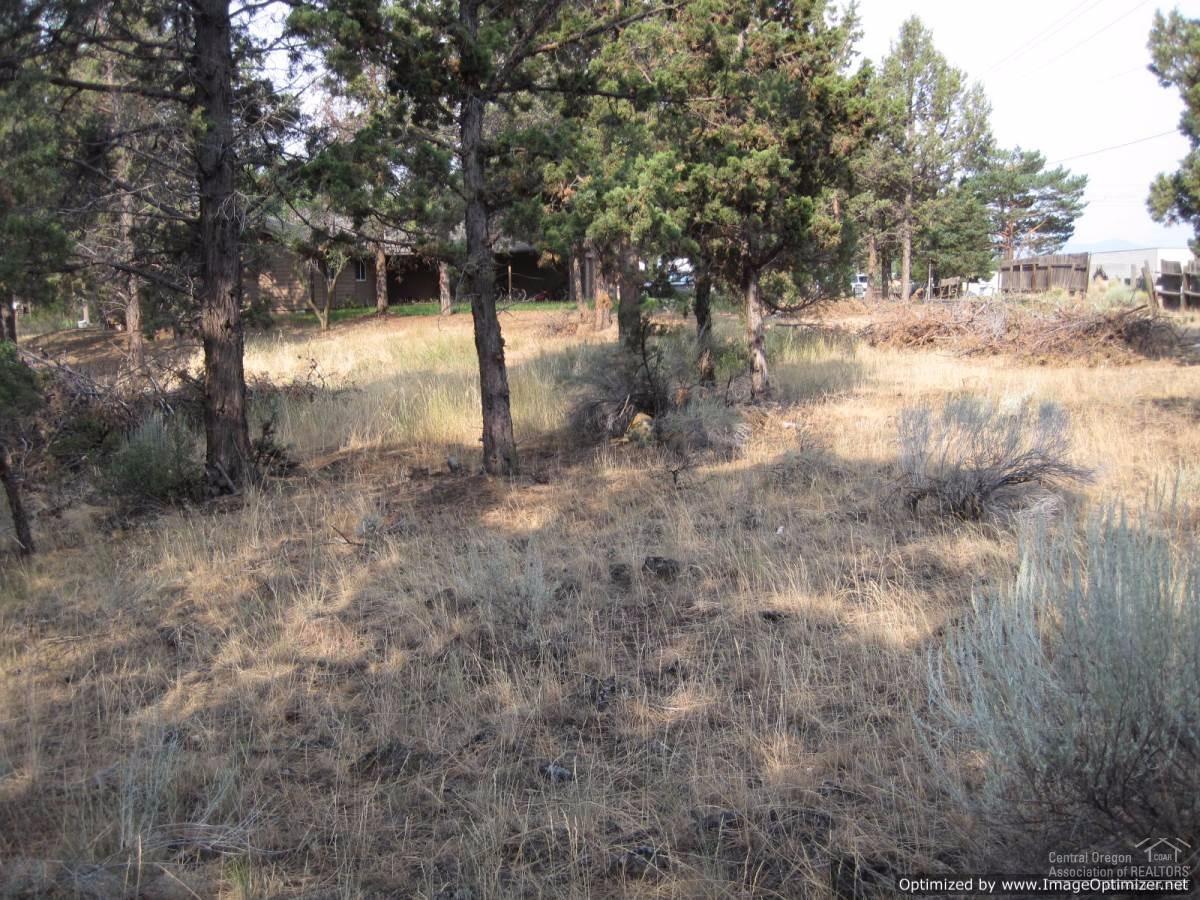 20761 Southeast Reed Market Road Bend, OR 97702 - Photo 10 of 16 Additional Photo
