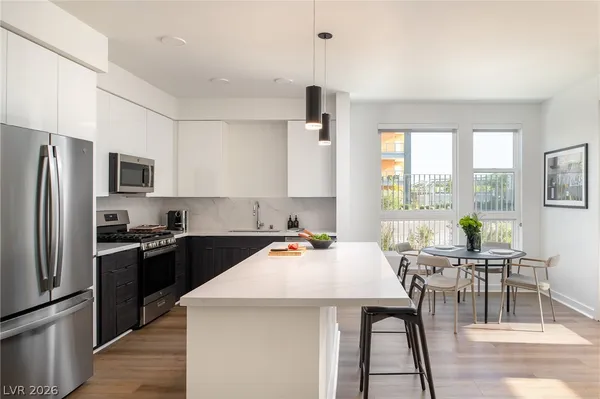 $5,400 | 11055 South Las Vegas Boulevard, Unit 1002, Las Vegas, NV 89183