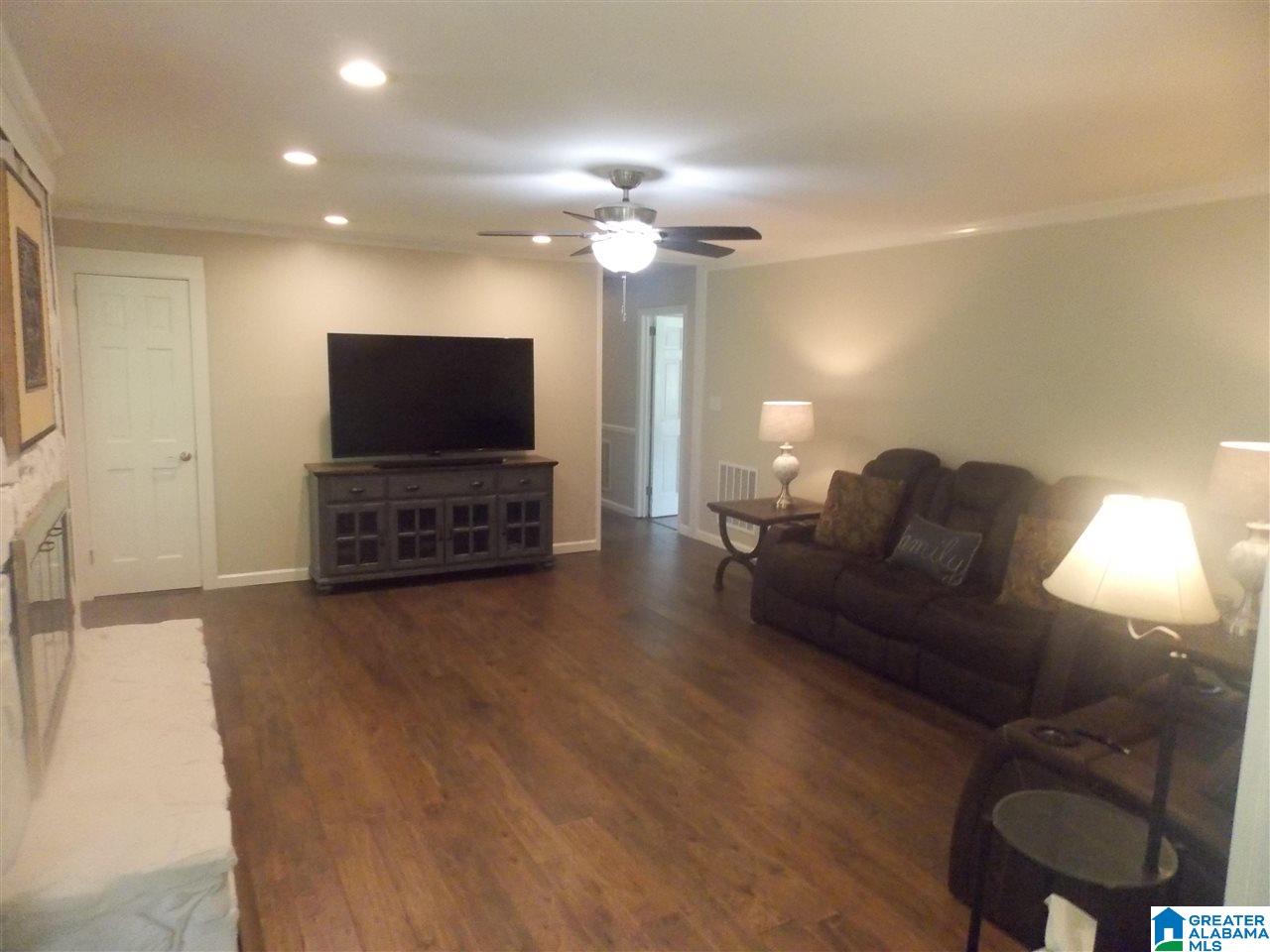 3575 Burntleaf Lane Hoover, AL 35226 - Photo 13 of 35