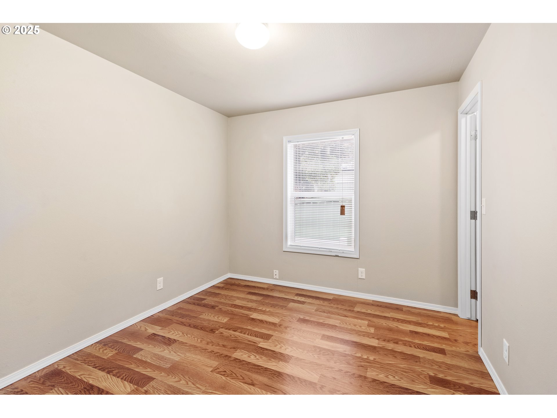 2980 Northeast Division Street, Unit 27 Gresham, OR 97030 - Photo 27 of 33