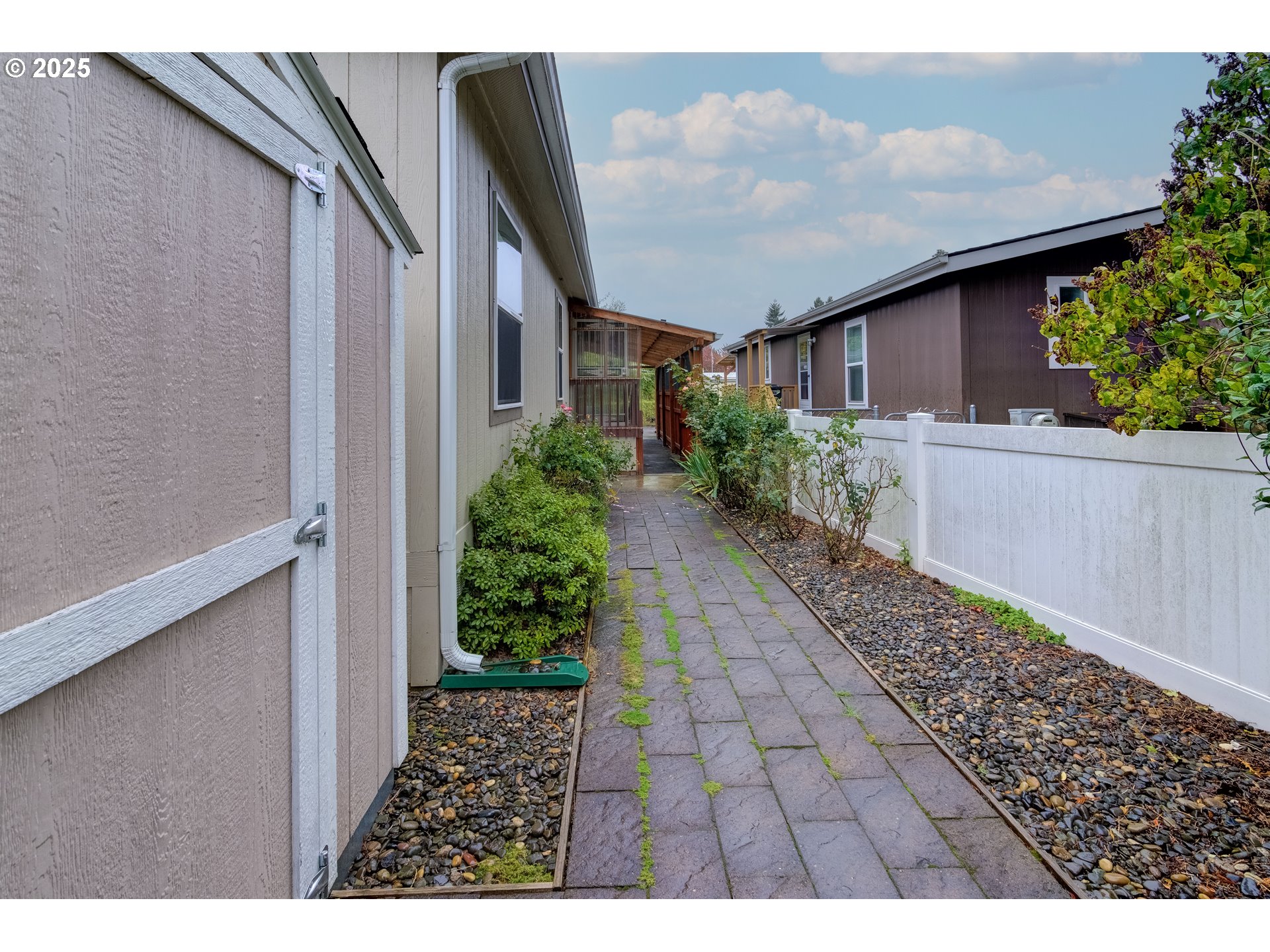 2980 Northeast Division Street, Unit 27 Gresham, OR 97030 - Photo 5 of 33