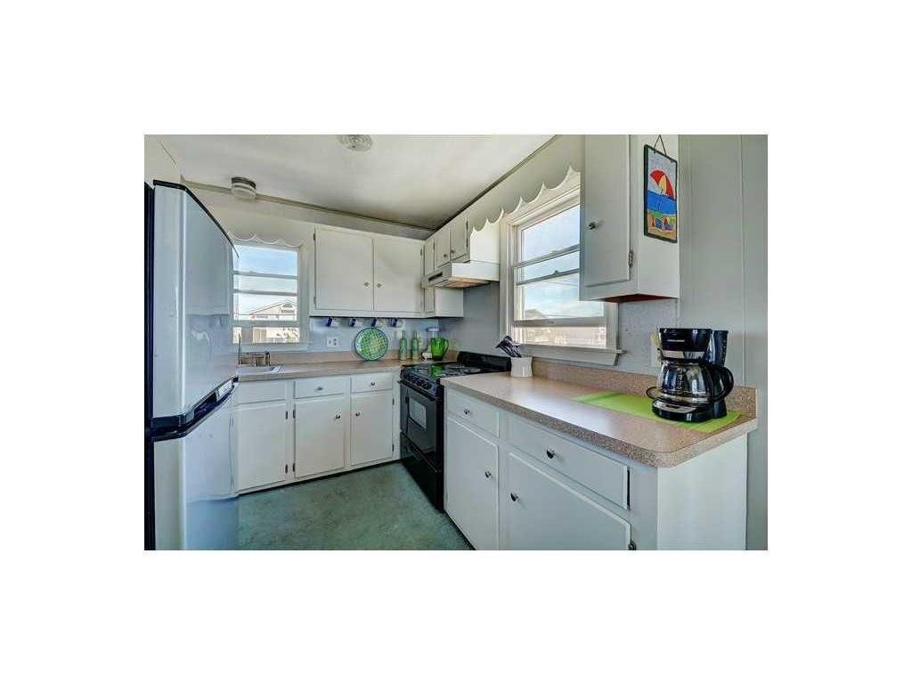 760 Charlestown Beach Road Charlestown, RI 02813 - Photo 10 of 25 Gallery Image 10