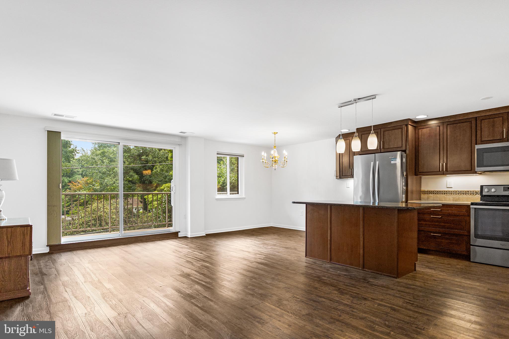 501 North Providence Road, Unit 314 Media, PA 19063 - Photo 3 of 18 Kitchen/dining