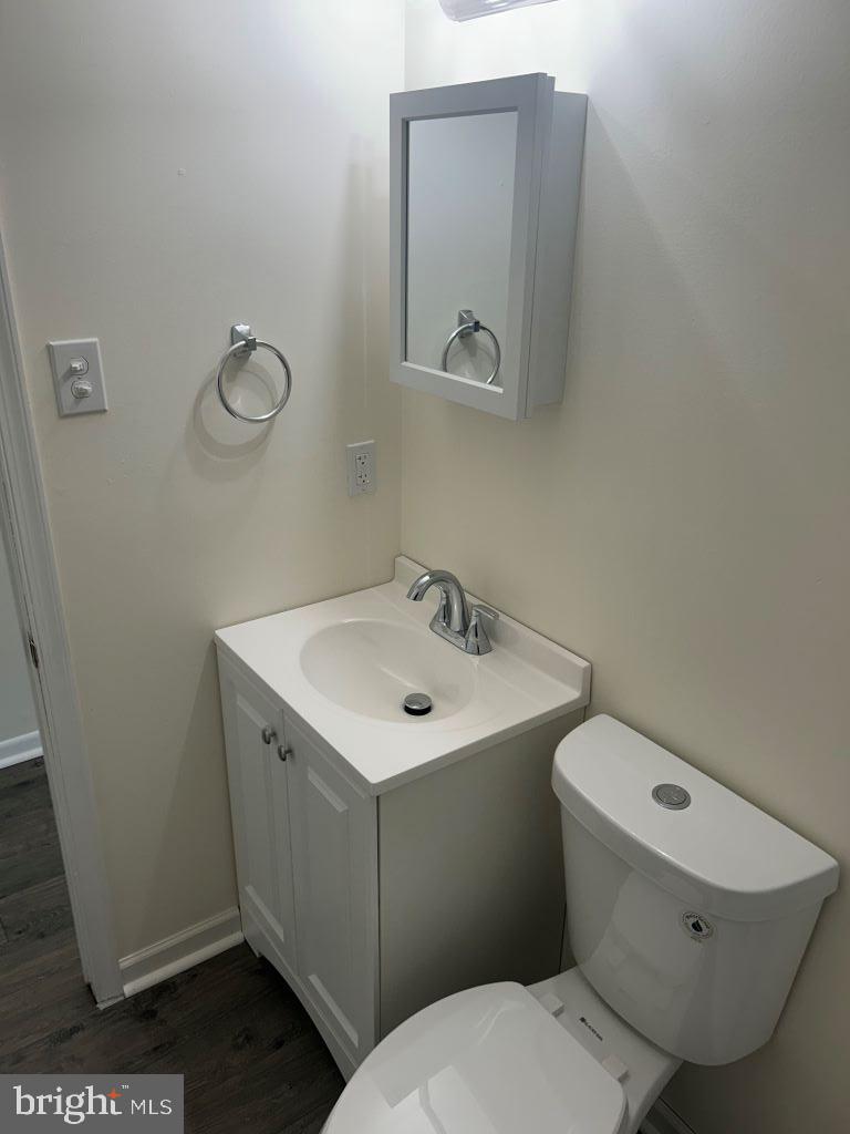 4701 Pennell Road, Unit H12 Aston, PA 19014 - Photo 8 of 12 Bathroom