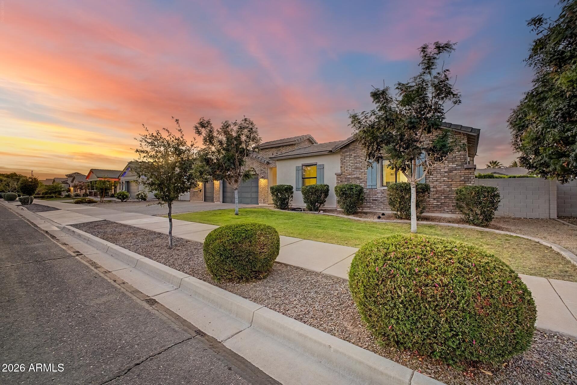 21530 East Russet Road Queen Creek, AZ 85142 - Photo 3 of 76
