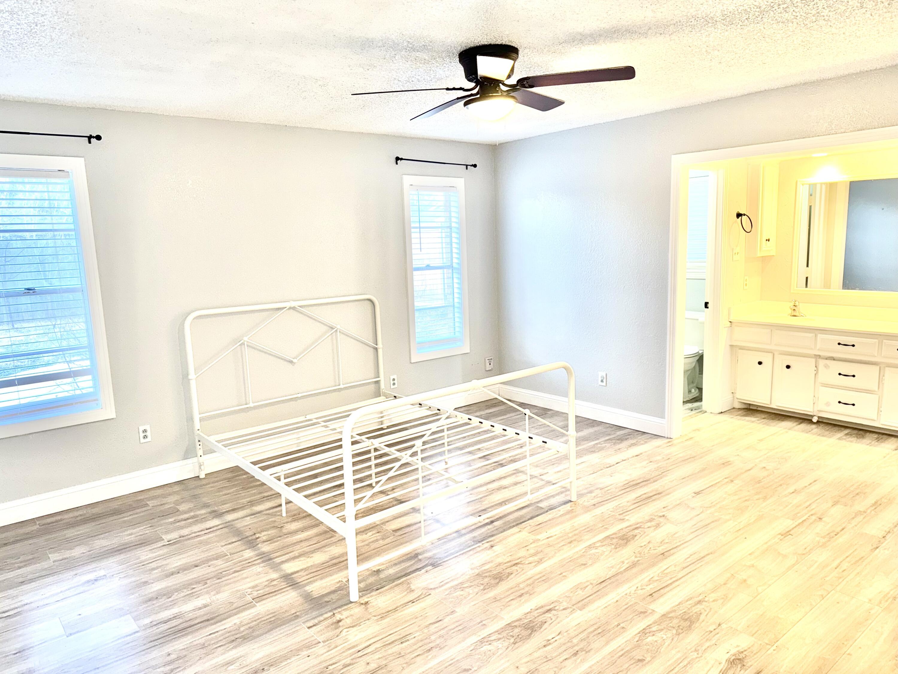 5415 73rd Street Lubbock, TX 79424 - Photo 5 of 13 IMG_7798