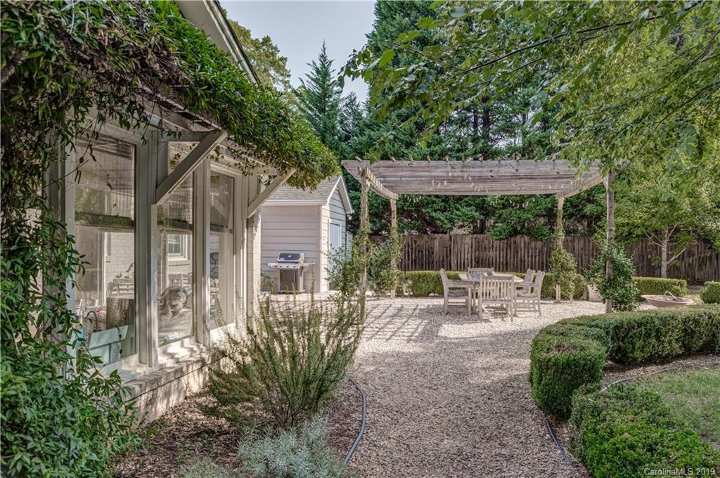 1115 Aylesford Road Charlotte, NC 28211 - Photo 13 of 41 Gallery Image 13
