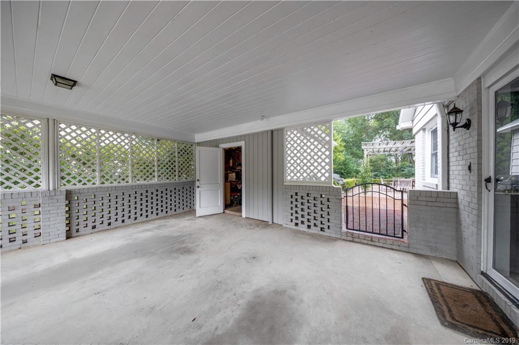 1115 Aylesford Road Charlotte, NC 28211 - Photo 30 of 41 Gallery Image 30