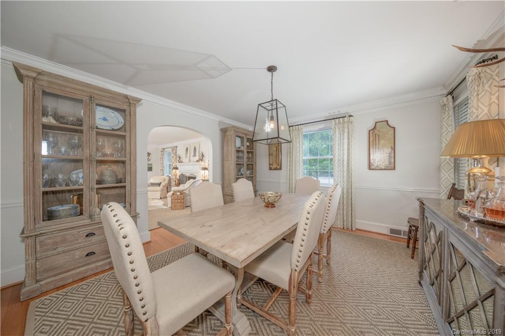 1115 Aylesford Road Charlotte, NC 28211 - Photo 4 of 41 Gallery Image 4