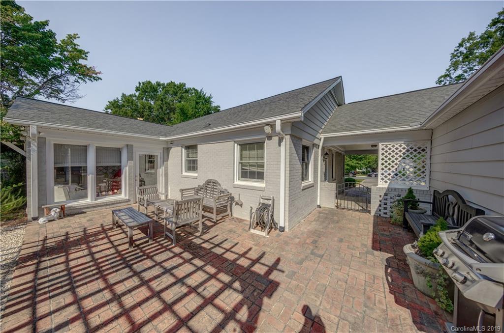1115 Aylesford Road Charlotte, NC 28211 - Photo 34 of 41 Gallery Image 34