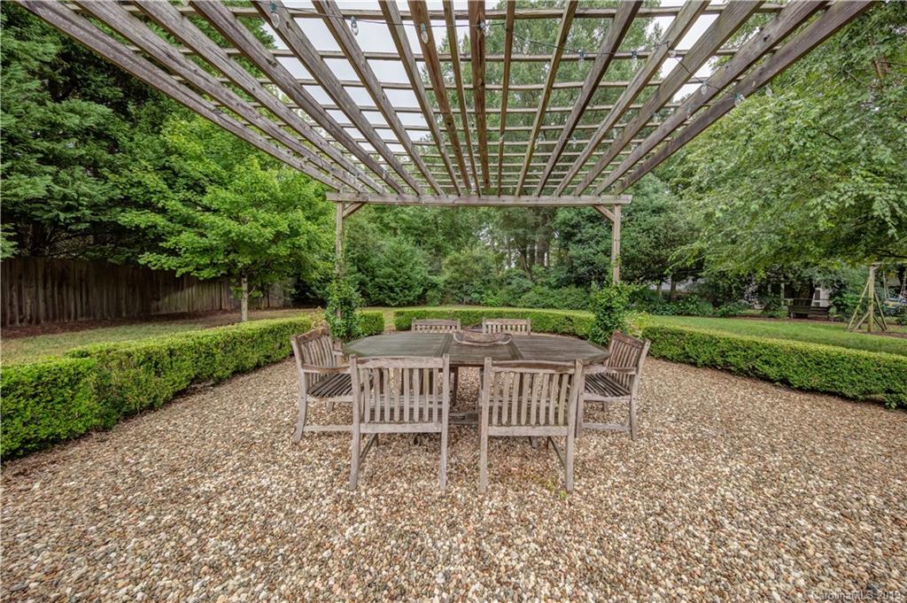 1115 Aylesford Road Charlotte, NC 28211 - Photo 39 of 41 Gallery Image 39