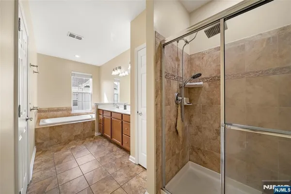 $589,000 | 3 Holly Lane, Unit 902, Garfield, NJ 07026