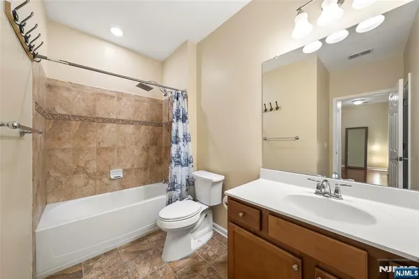 $589,000 | 3 Holly Lane, Unit 902, Garfield, NJ 07026